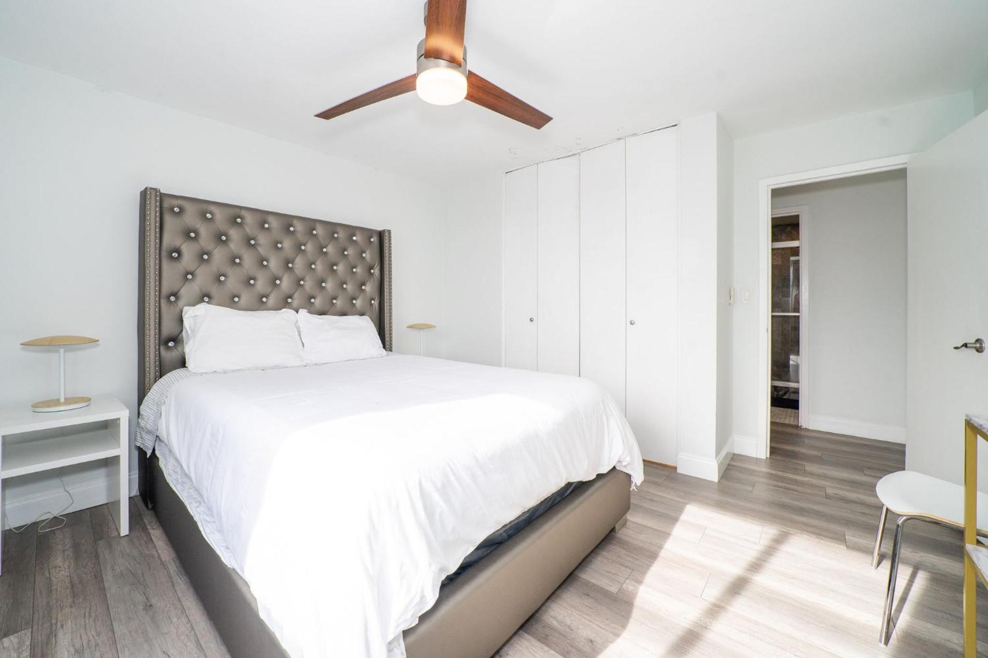 Just Renovated 3 Br/2Bath/ Parking+ Downtown View Lägenhet Atlanta Exteriör bild