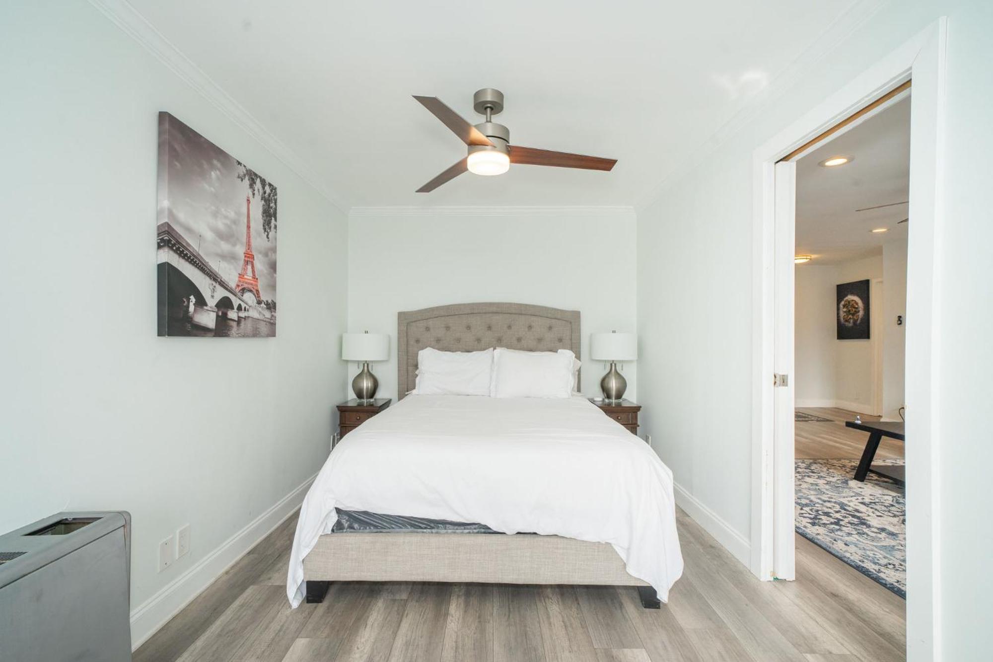 Just Renovated 3 Br/2Bath/ Parking+ Downtown View Lägenhet Atlanta Exteriör bild