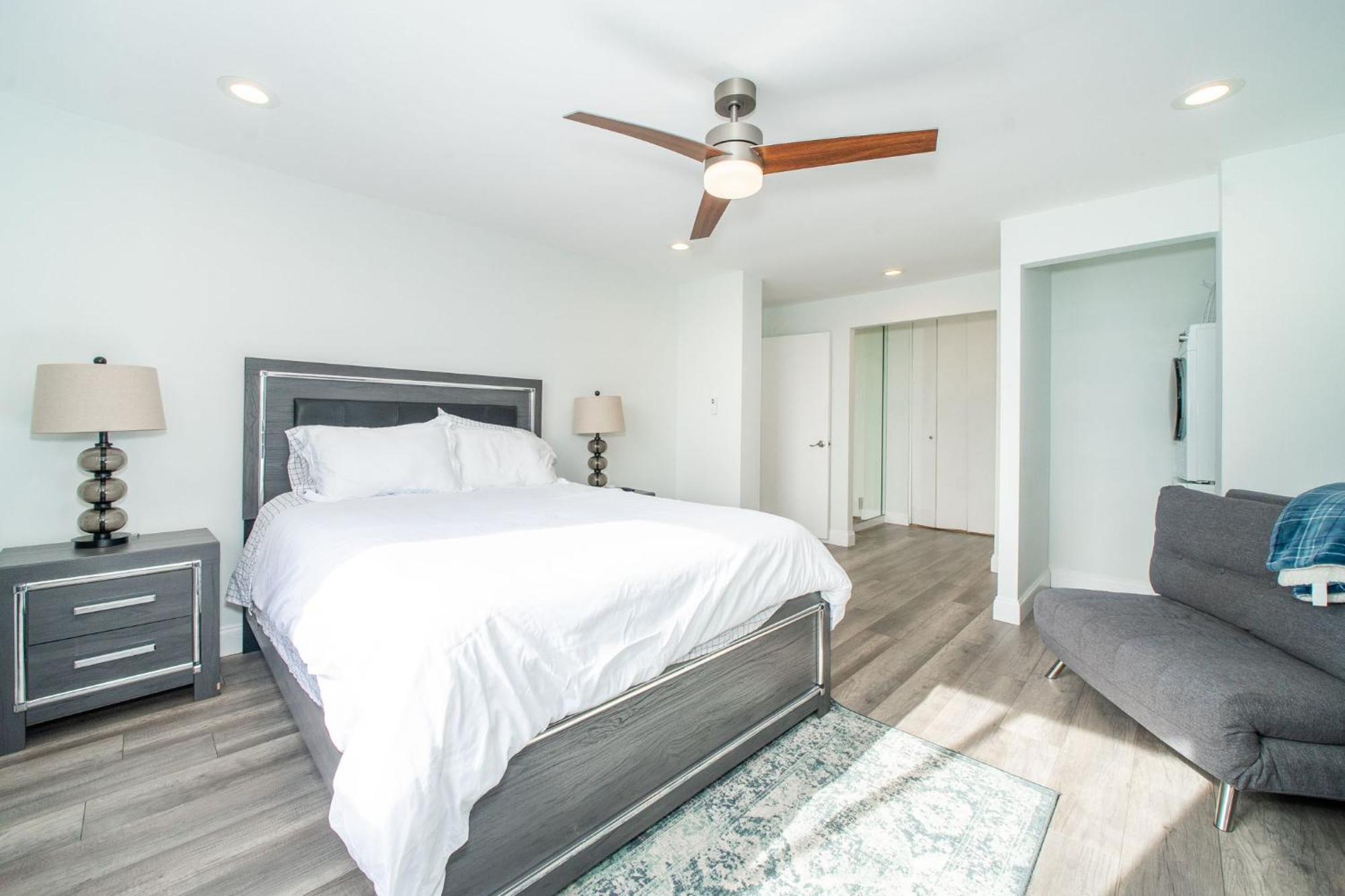 Just Renovated 3 Br/2Bath/ Parking+ Downtown View Lägenhet Atlanta Exteriör bild